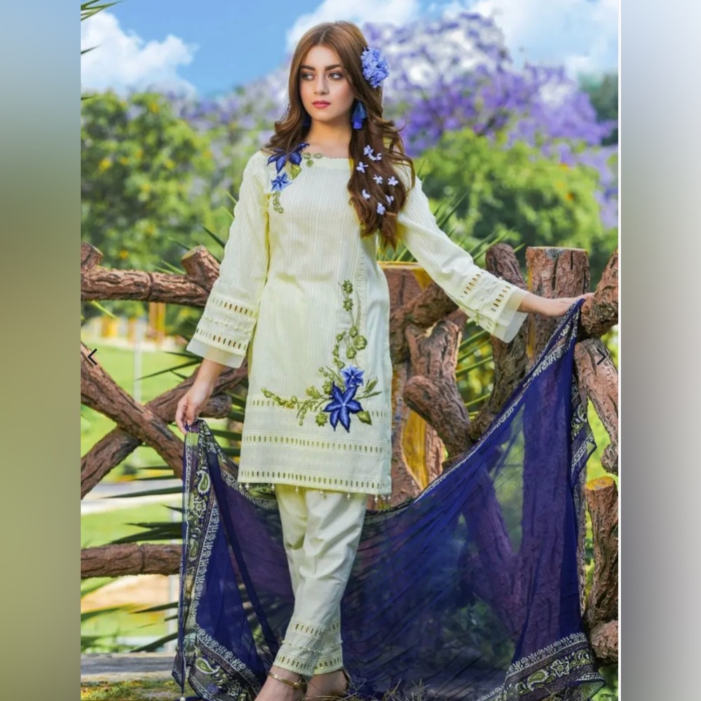 Sha Posh Embroidered Yellow 3Pcs Lawn Suit